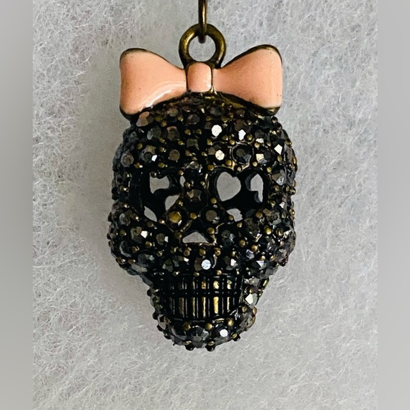 Betsey Johnson Pink Bow & Black Crystal Skull Pendant Necklace - Picture 5 of 6
